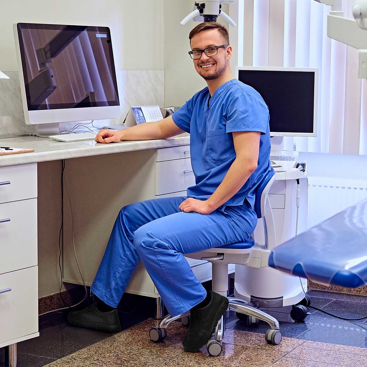 Men's Waterproof Slip-resistant Work Shoes Black image8 Men's Waterproof Slip-resistant Work Shoes Black image8