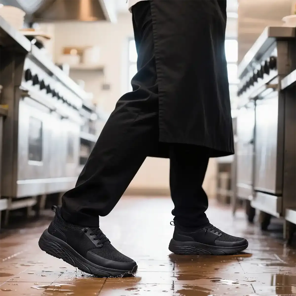 Men's Slip-on Waterproof Food Service Work Shoes Black image7