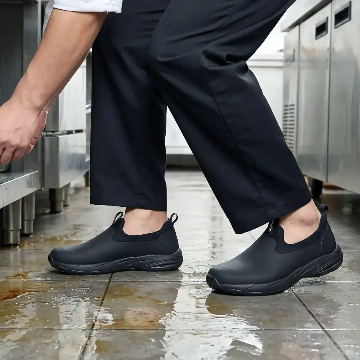 Men‘s Comfortable Waterproof Slip-Resistant Slip-Ons Black image7